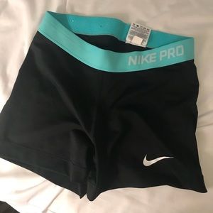 Nike dri-fit shorts. Size M